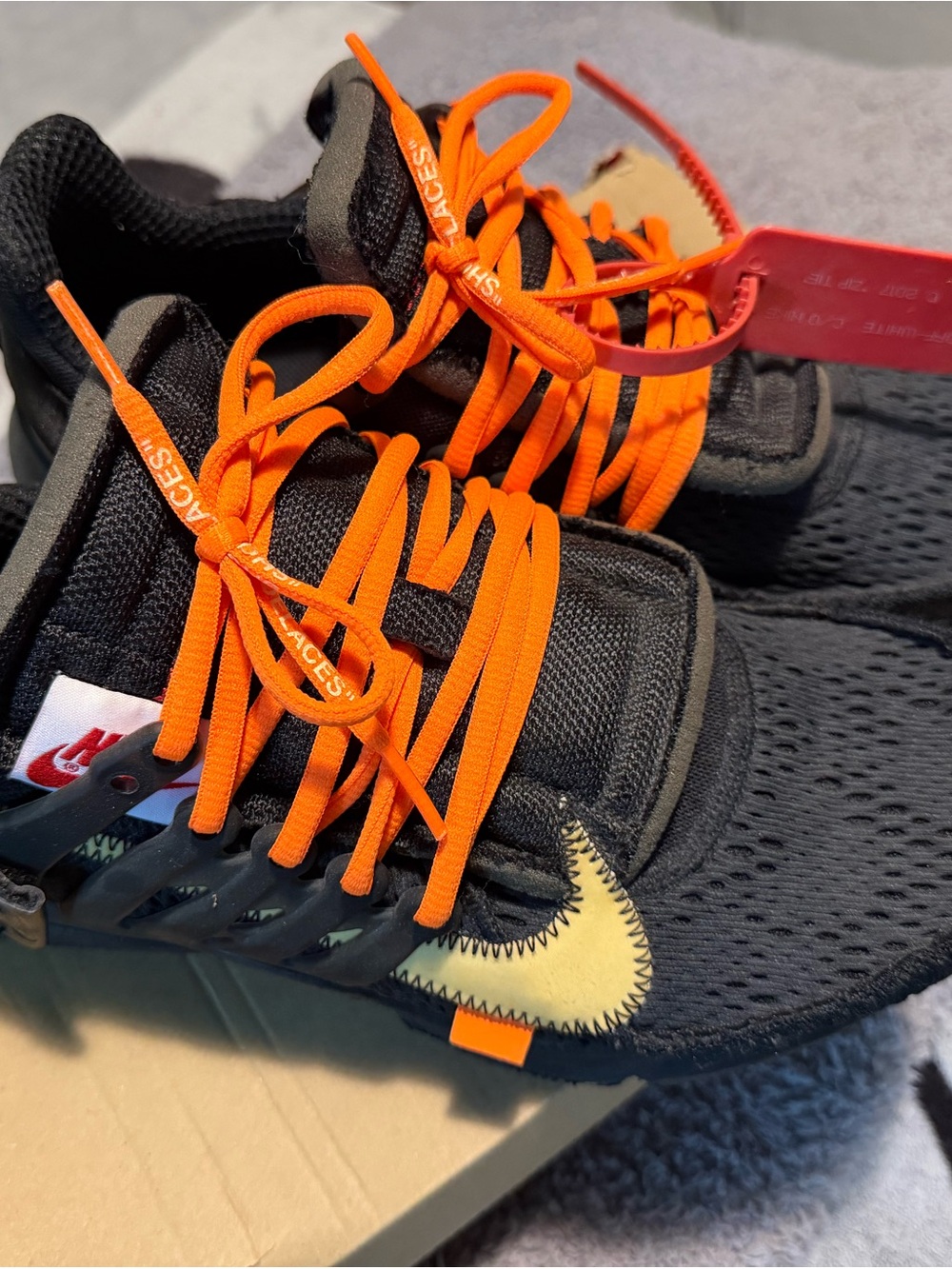 Nike x Off-White Presto Black | Size 9 - Picture 2 of 4